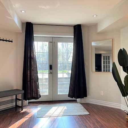 Cozy Lovely Ravine Facing Suite. Mississauga Ngoại thất bức ảnh