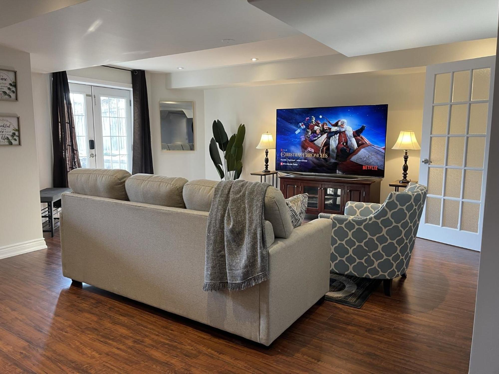 Cozy Lovely Ravine Facing Suite. Mississauga Ngoại thất bức ảnh