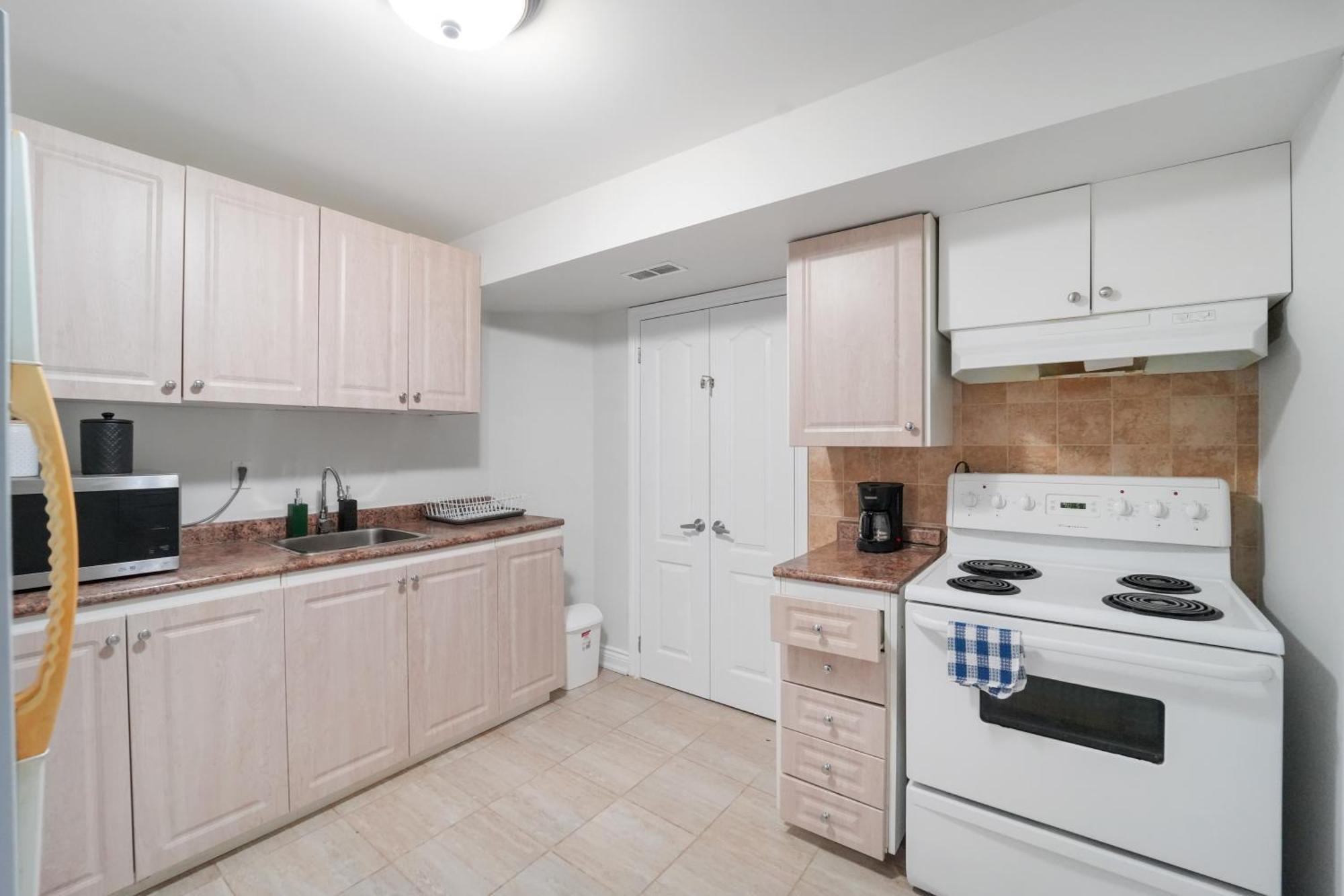 Cozy Lovely Ravine Facing Suite. Mississauga Ngoại thất bức ảnh