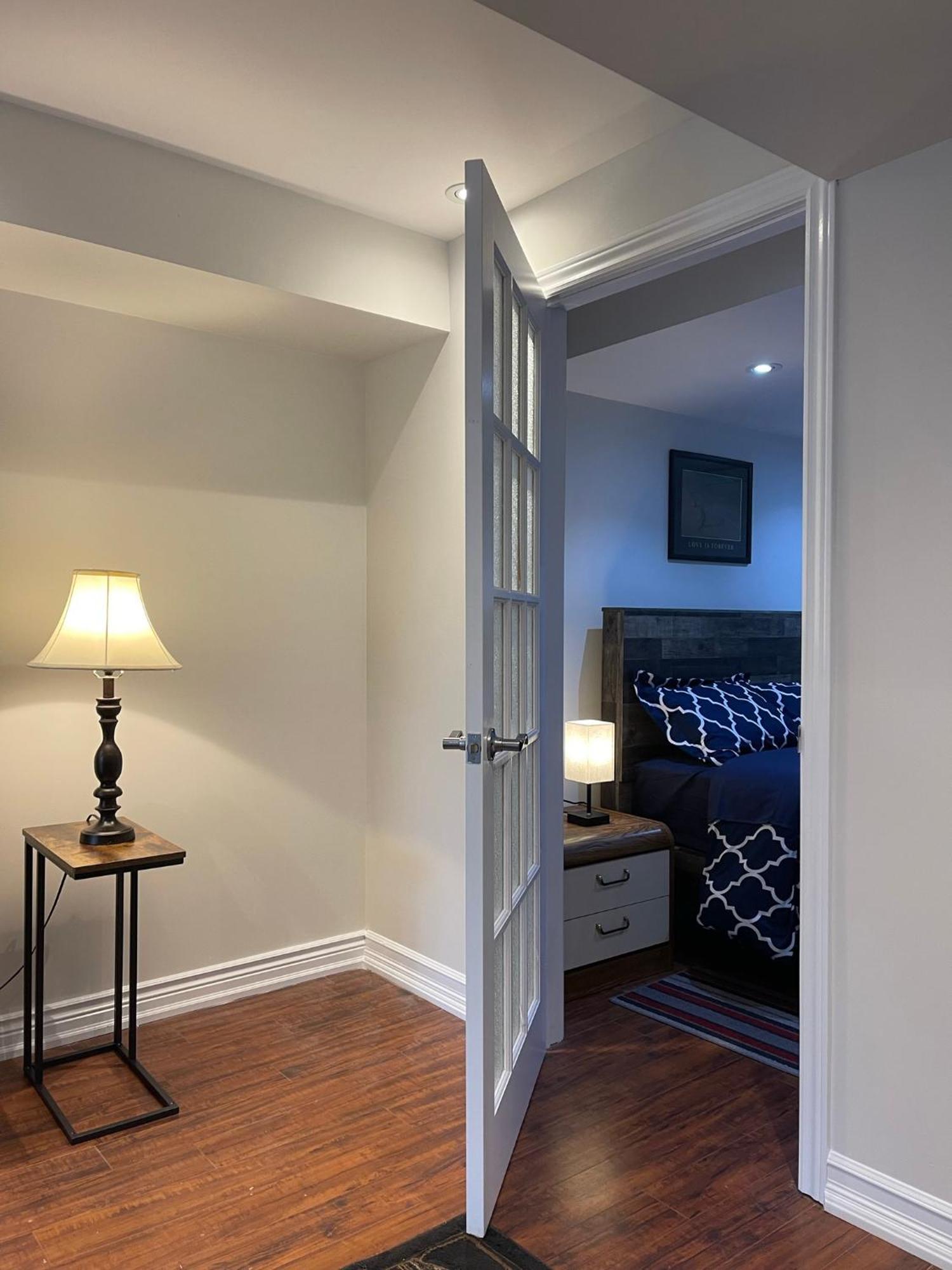 Cozy Lovely Ravine Facing Suite. Mississauga Ngoại thất bức ảnh