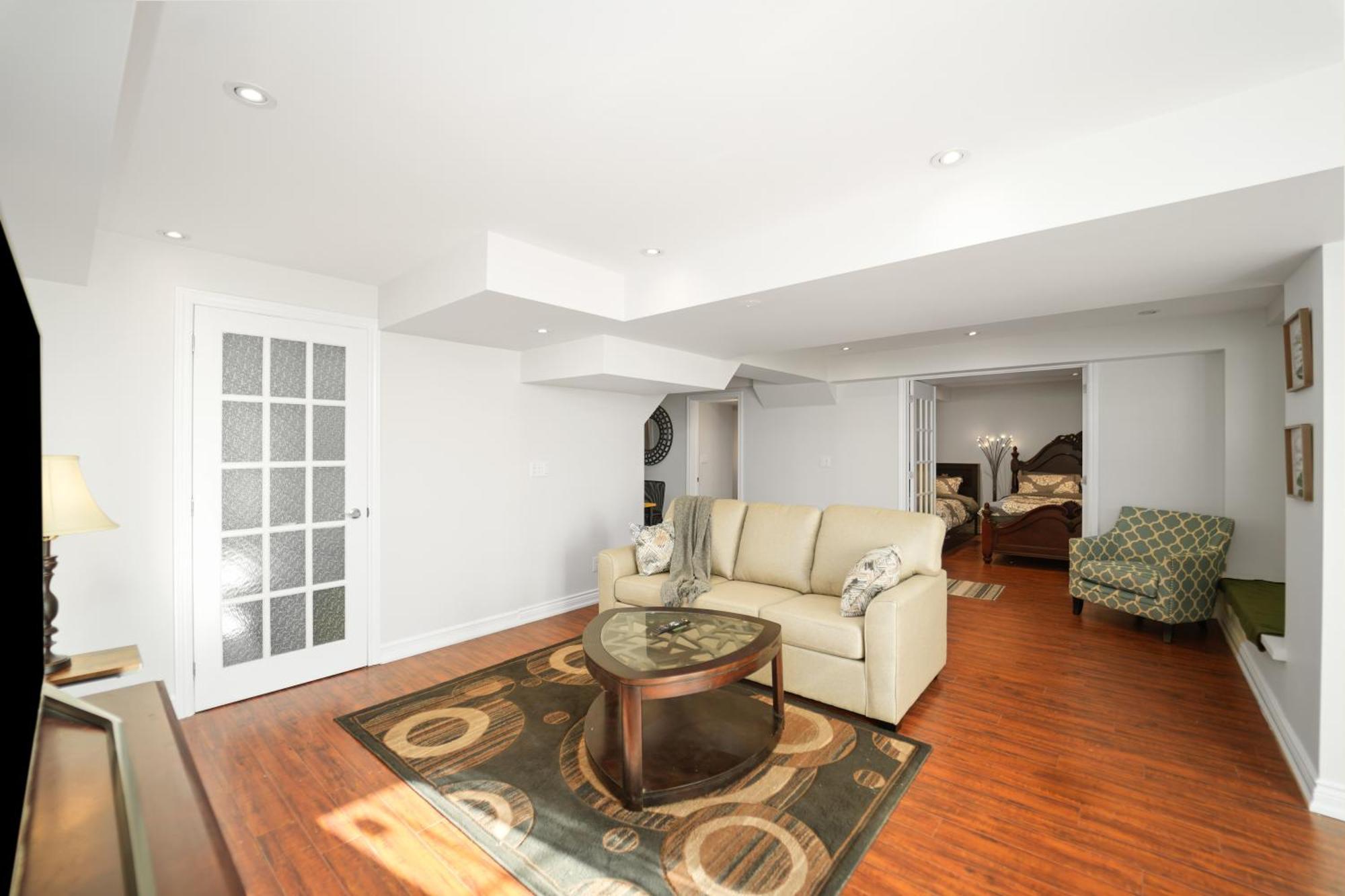 Cozy Lovely Ravine Facing Suite. Mississauga Ngoại thất bức ảnh