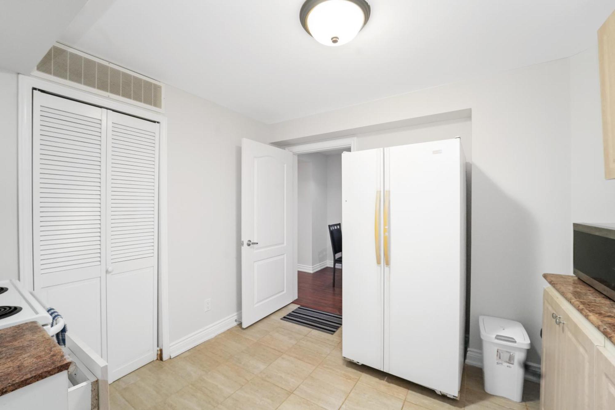 Cozy Lovely Ravine Facing Suite. Mississauga Ngoại thất bức ảnh
