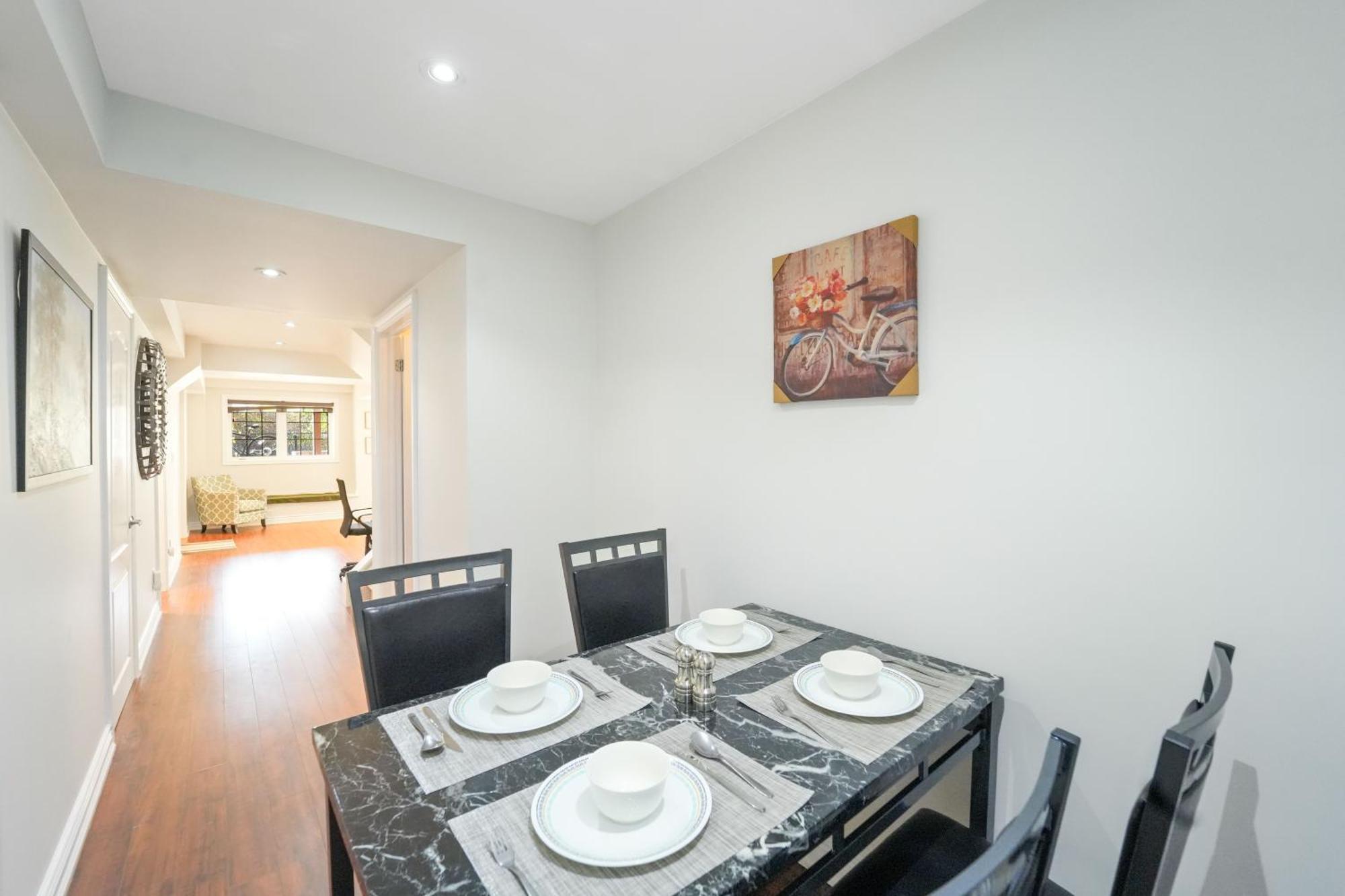 Cozy Lovely Ravine Facing Suite. Mississauga Ngoại thất bức ảnh