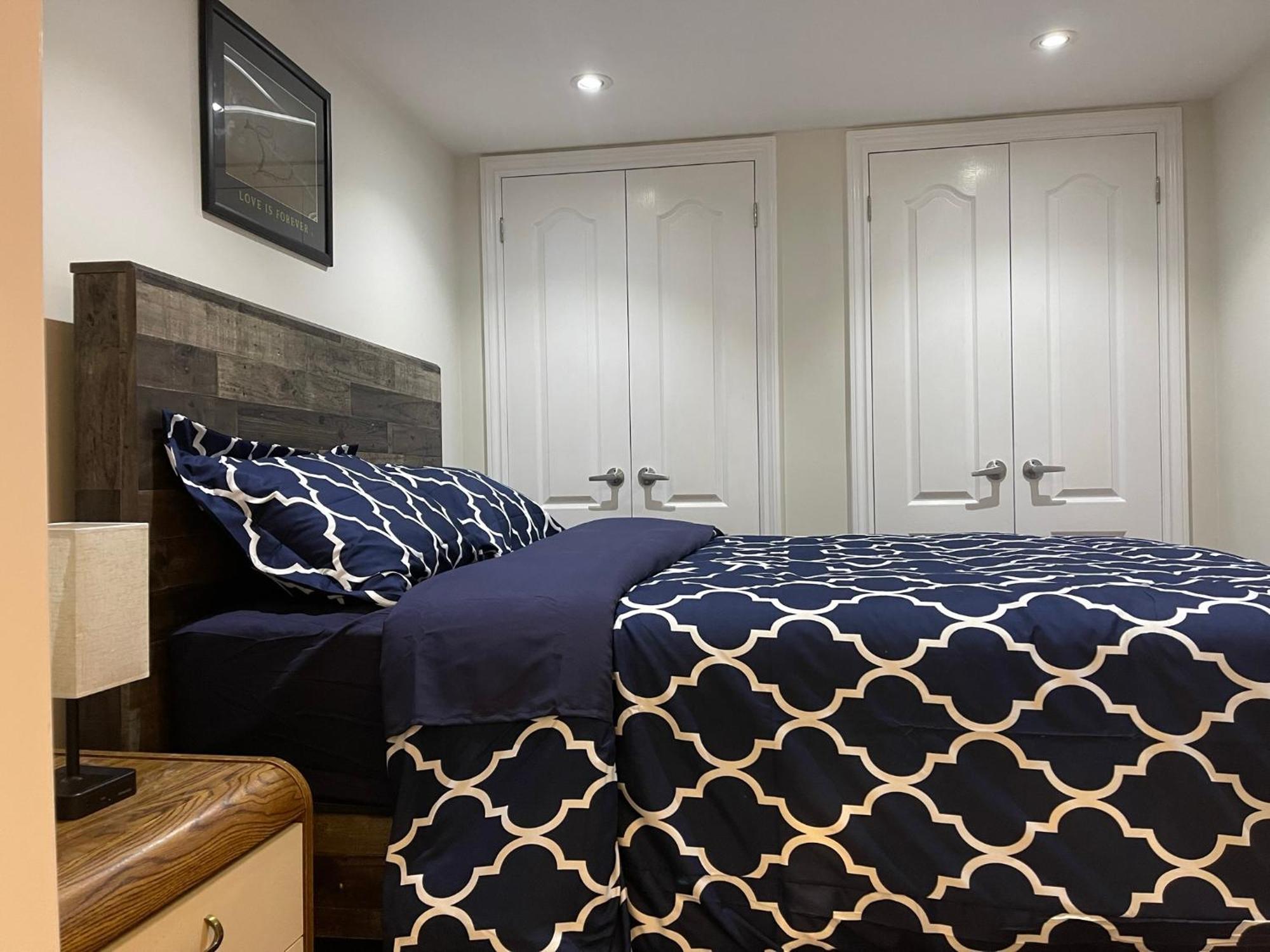 Cozy Lovely Ravine Facing Suite. Mississauga Ngoại thất bức ảnh