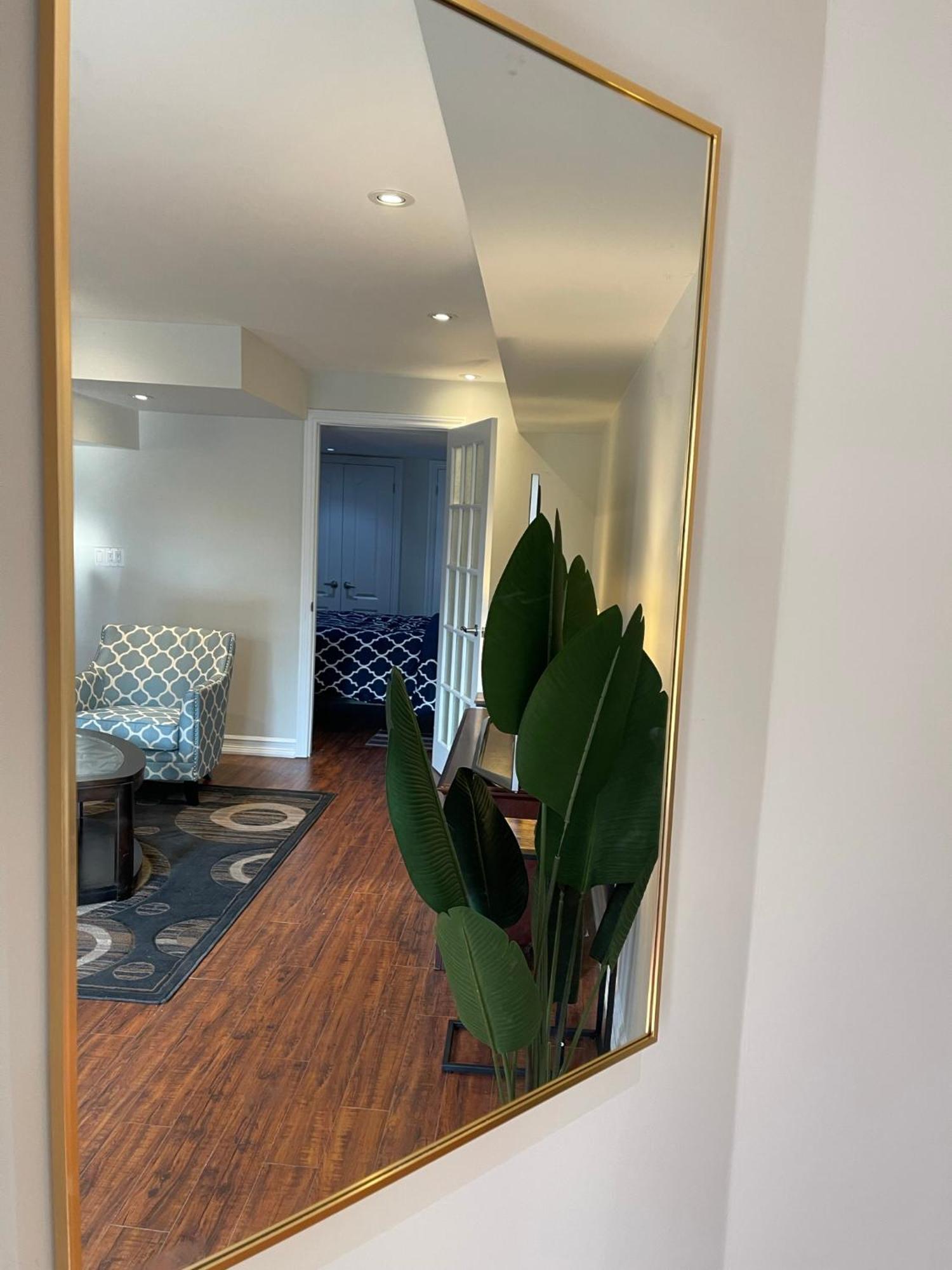 Cozy Lovely Ravine Facing Suite. Mississauga Ngoại thất bức ảnh